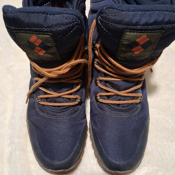 Columbia Men's Navy and Brown Boots Omni Heat Waterproof - Picture 3 of 8